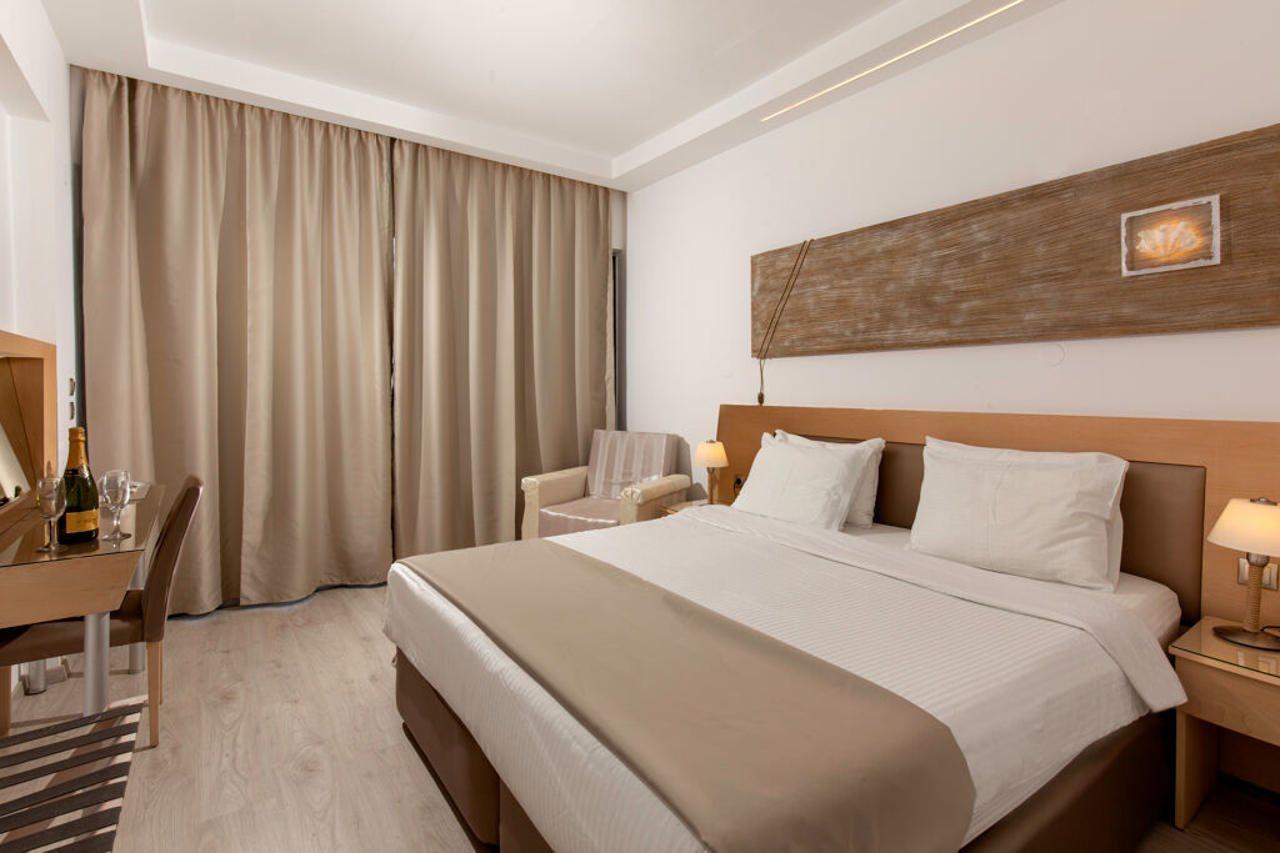 Bay Art Boutique - Adults Only Hotel 4*